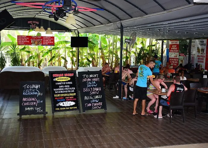 Mustis Royal Plaza מרמריס
