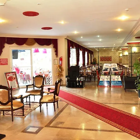 Mustis Royal Plaza Hotel 3*