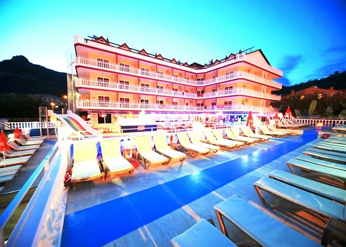 Mustis Royal Plaza