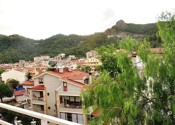 Hotel Mustis Royal Plaza 3*