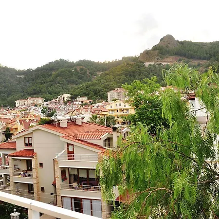 Hotel Mustis Royal Plaza 3*