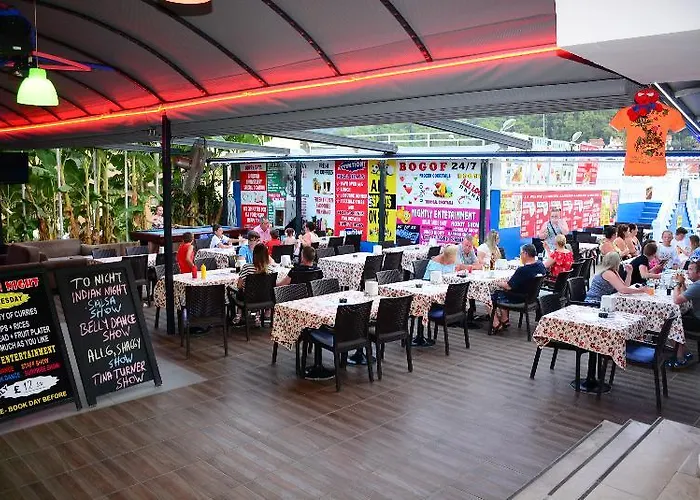 Mustis Royal Plaza مرمريس