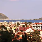 Otel Mustis Royal Plaza 3*